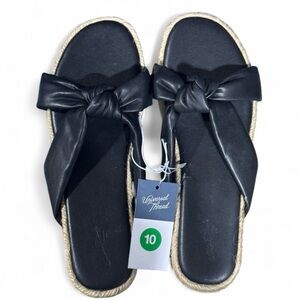 Size 10 Universal Thread Black Bow Sandals